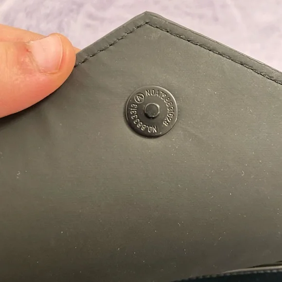 Givenchy envelope wallet - Picture 2 of 5